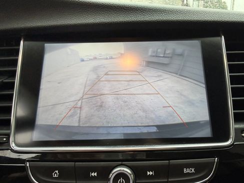 Used 2021 Buick Encore Preferred image 13