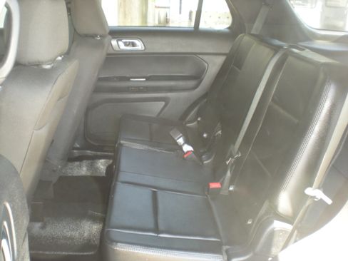 Used 2016 Ford Explorer 4WD Police Interceptor image 6