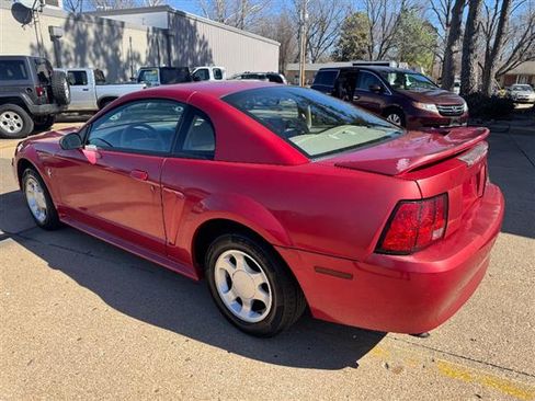 Used 2000 Ford Mustang image 2