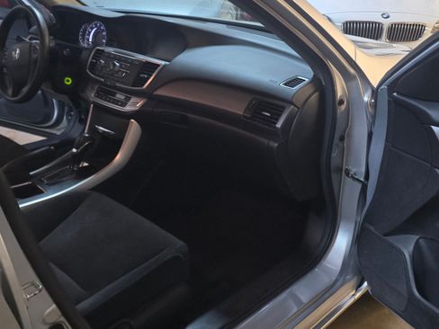 Used 2013 Honda Accord LX Special Edition image 15