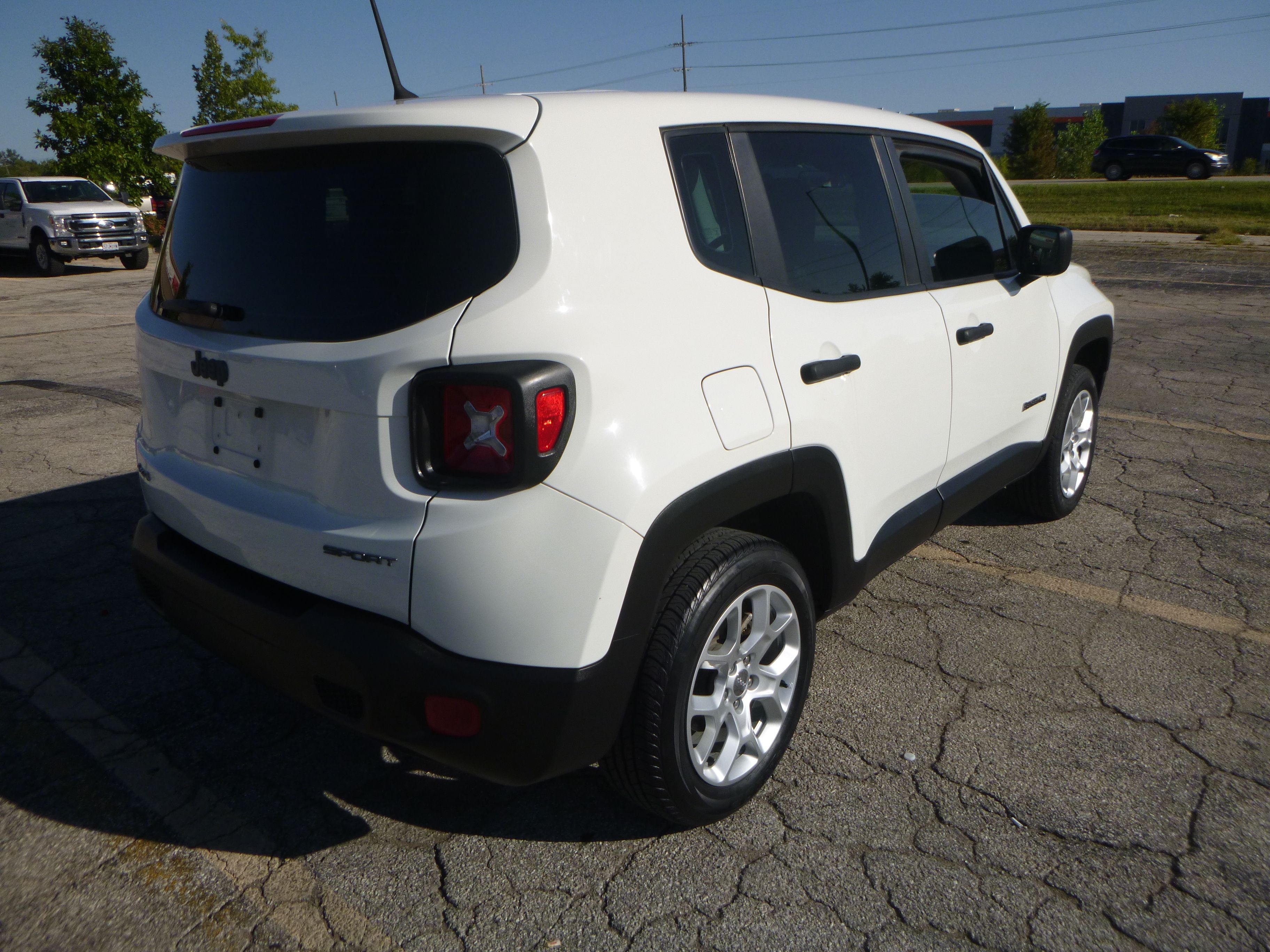 Used 2016 Jeep Renegade 4WD Sport image 6