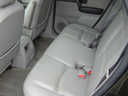 Used 2005 Saturn Vue image 6