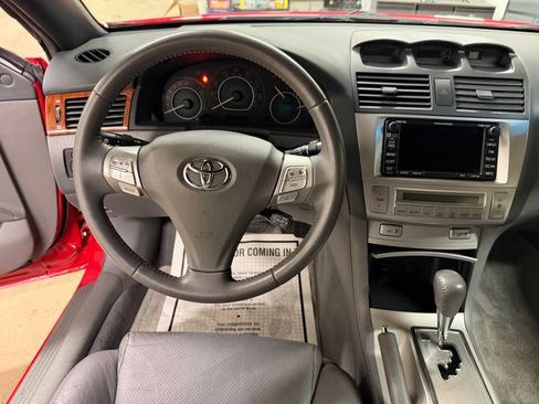 Used 2008 Toyota Solara SLE Convertible FWD image 18