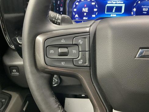 Used 2025 Chevrolet Silverado 1500 ZR2 image 18