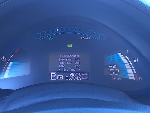 Used 2014 Nissan Leaf S FWD image 15