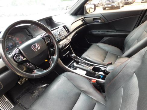 Used 2017 Honda Accord Sport Special Edition Sedan image 9