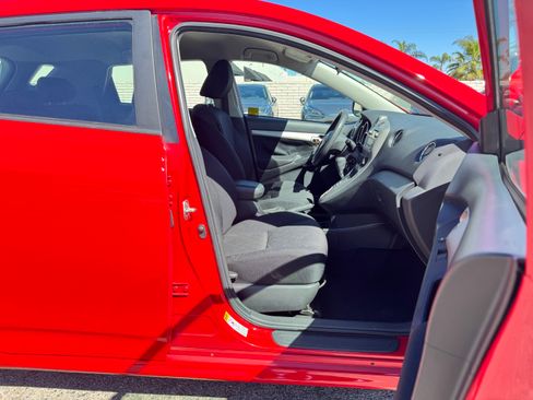 Used 2010 Toyota Matrix image 17