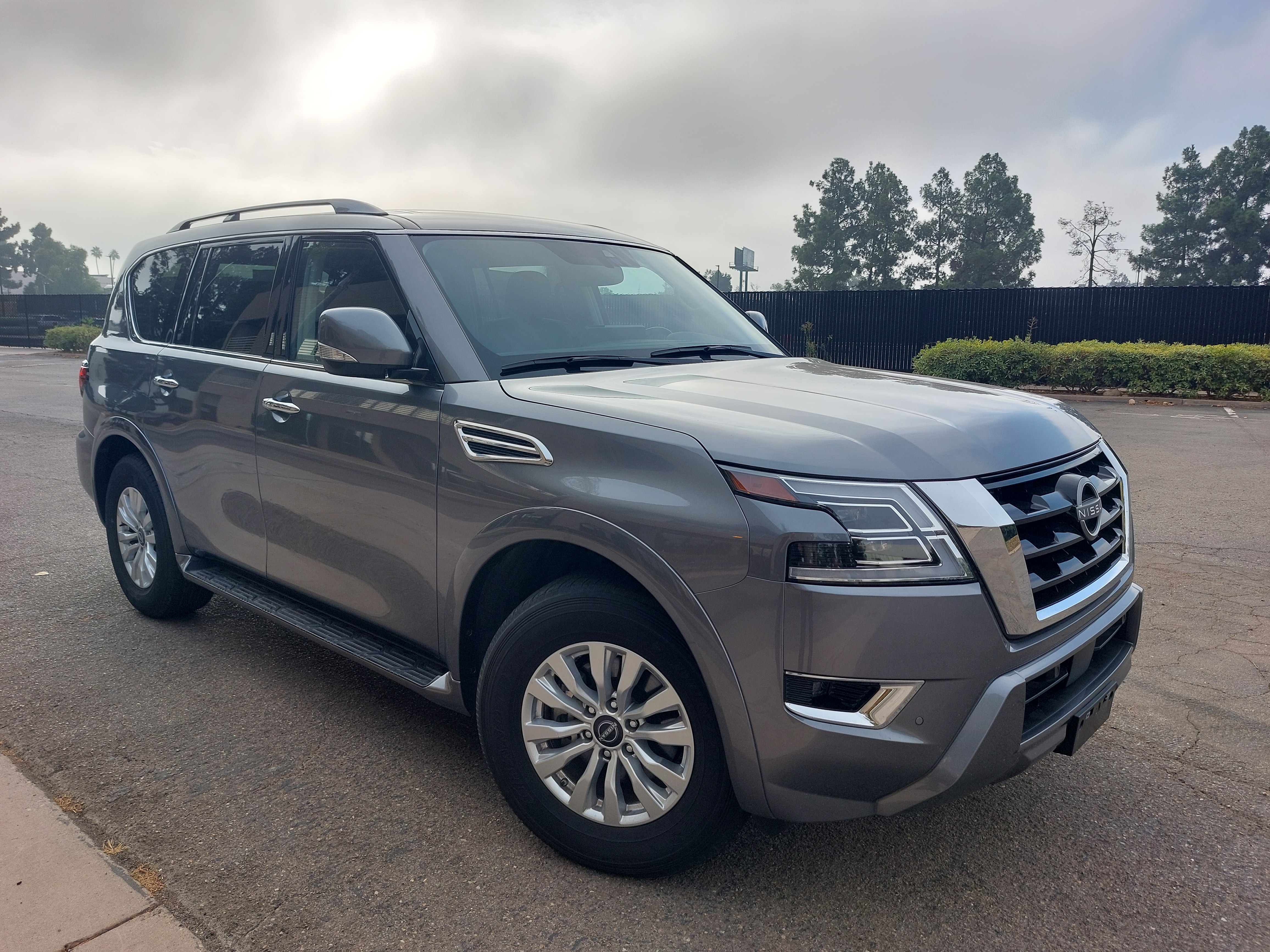 Used 2023 Nissan Armada 2WD SV image 1