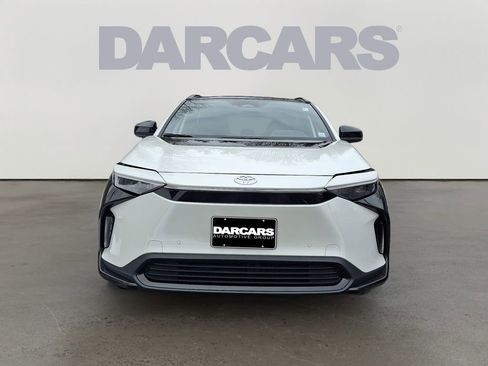 Used 2024 Toyota bZ4X image 2