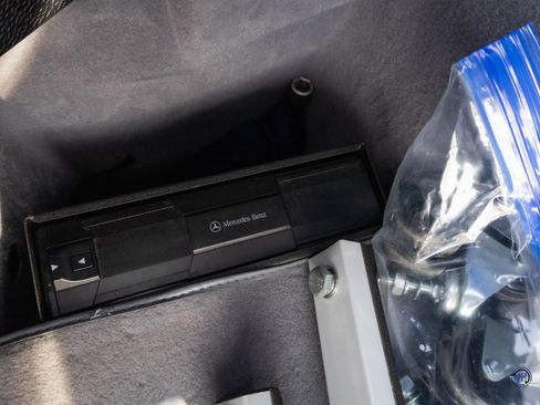 Used 1998 Mercedes-Benz SL 500 image 53