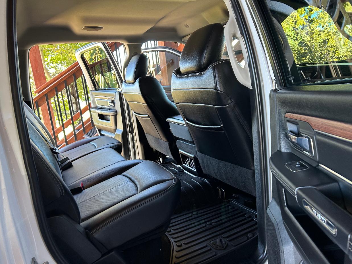 Used 2018 RAM 2500 4x4 Crew Cab Laramie image 16