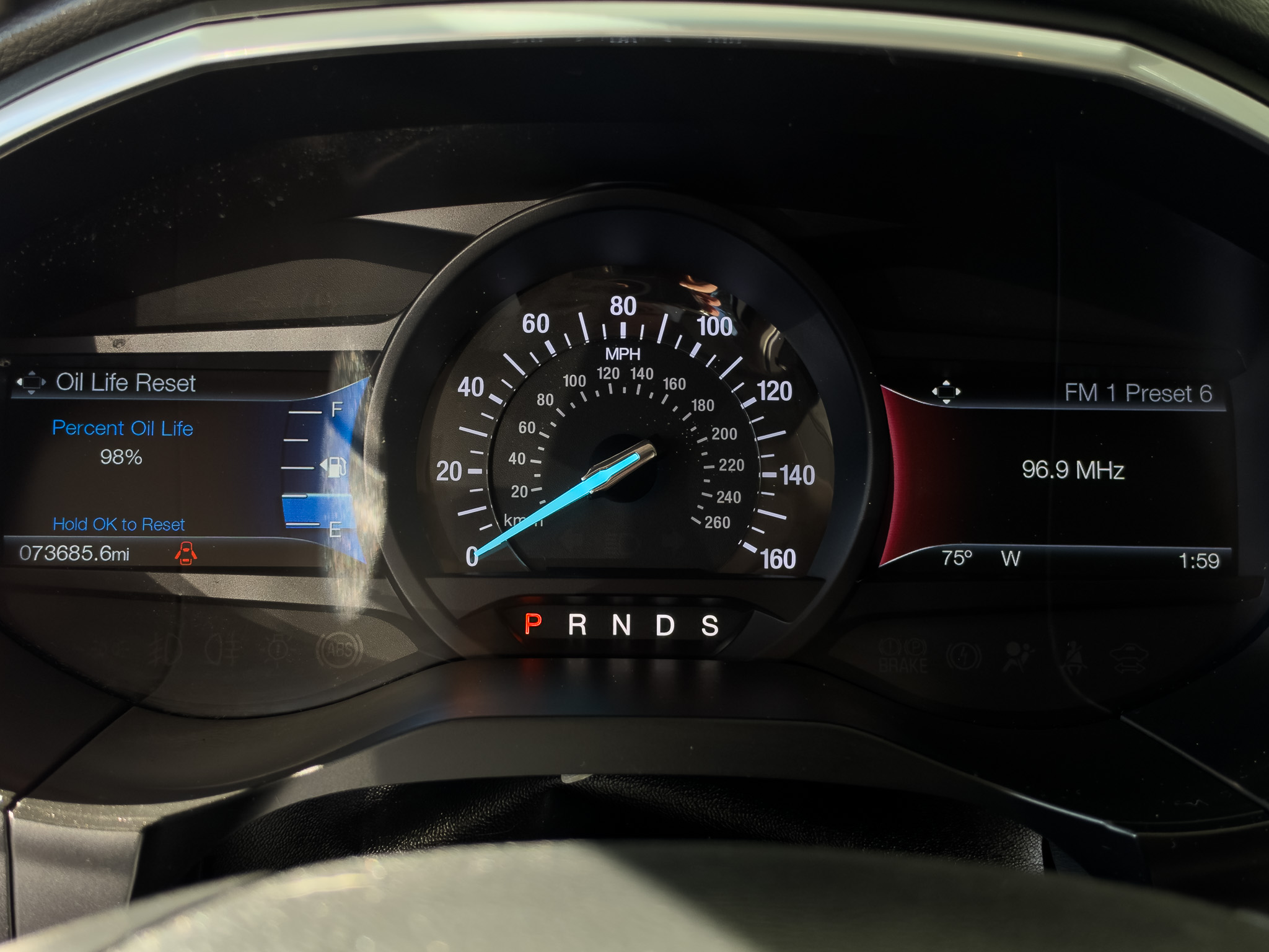 Used 2015 Ford Edge AWD Titanium image 8