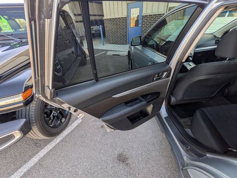 Used 2014 Subaru Outback 2.5i Premium image 24