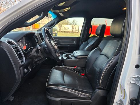 Used 2023 RAM 3500 Big Horn image 11