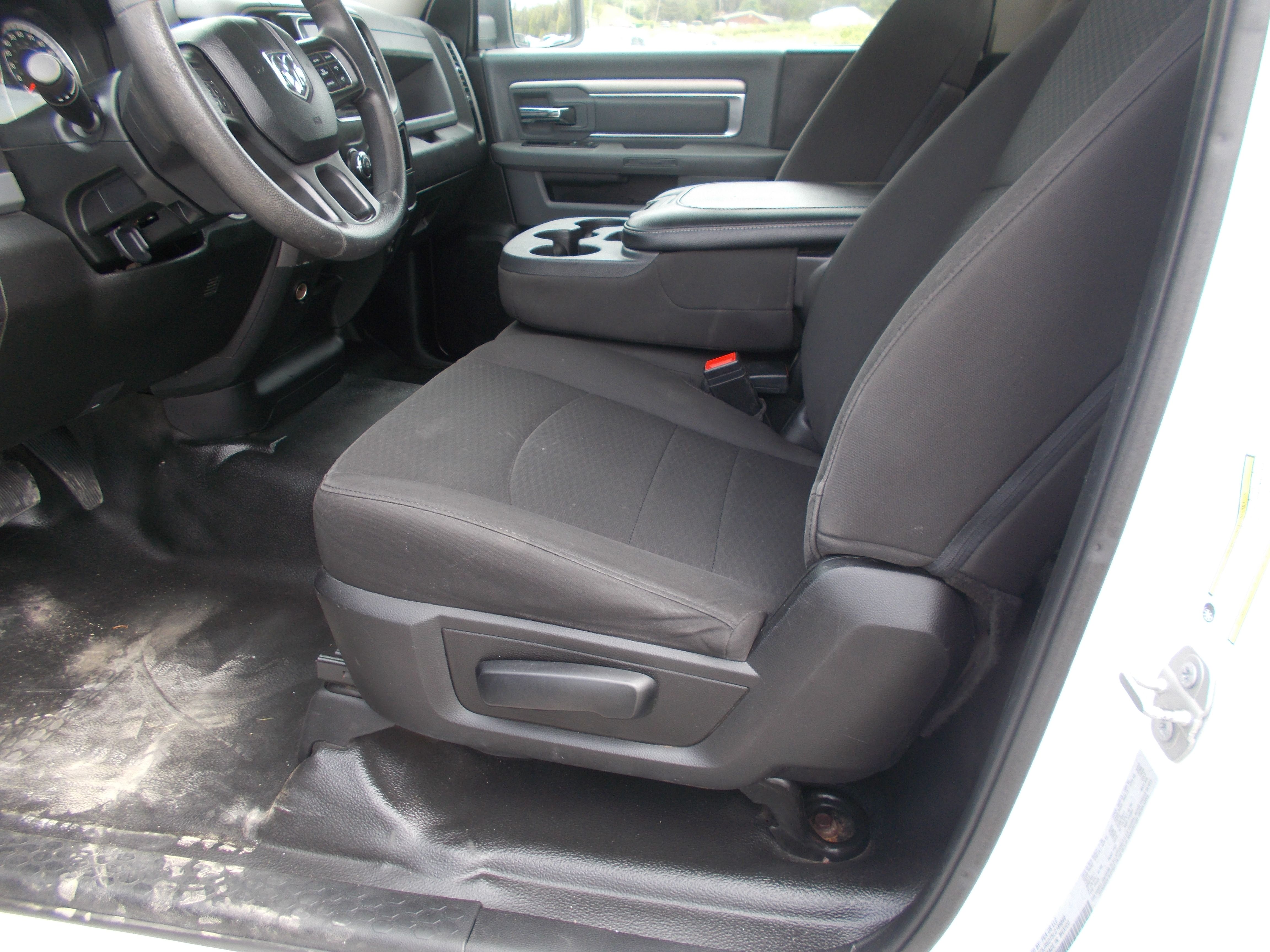 Used 2020 RAM 1500 Classic Tradesman RWD image 7