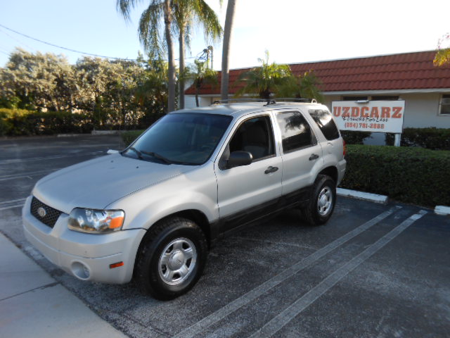 Used 2005 Ford Escape 2WD XLS image 1