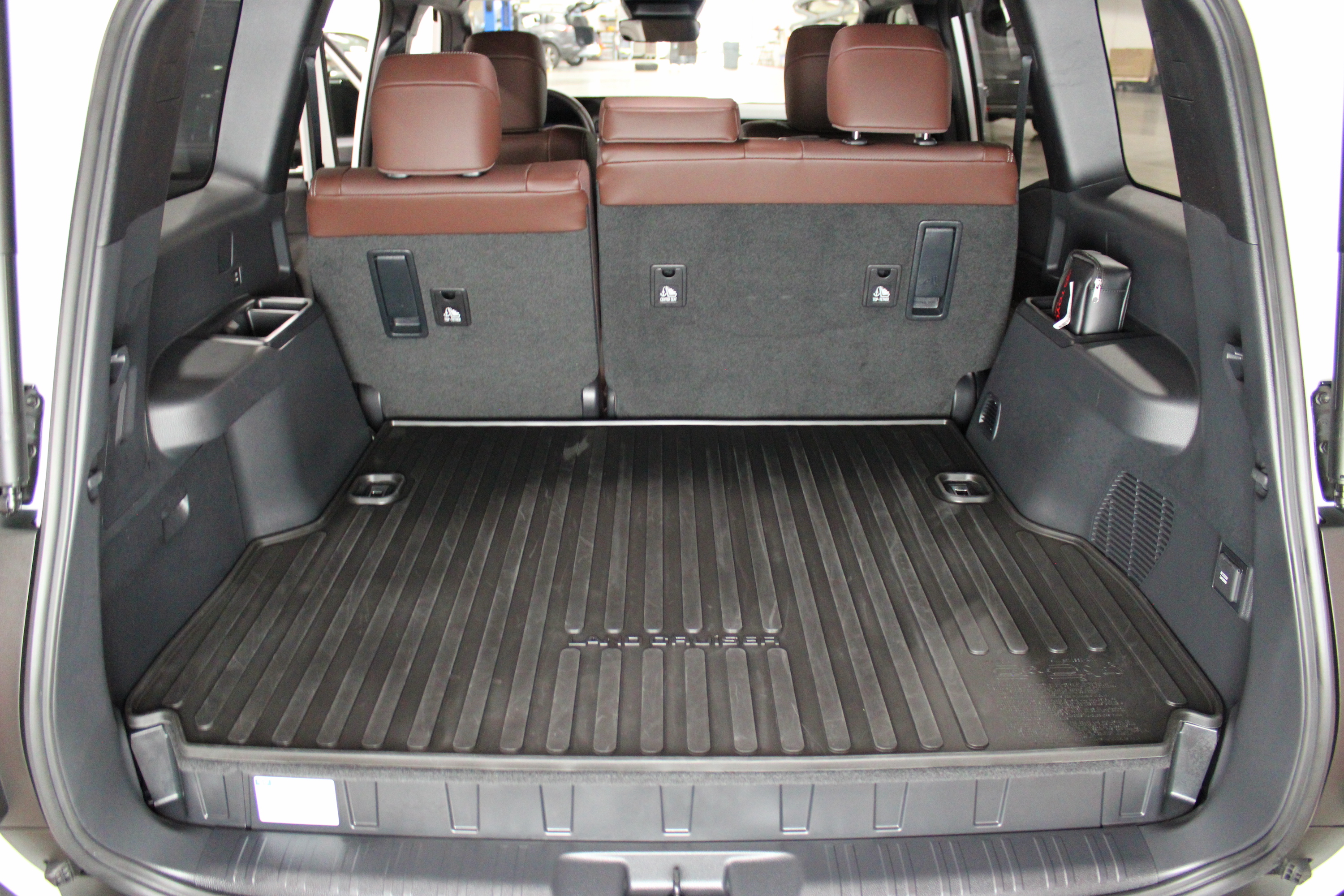 Used 2026 Toyota Land Cruiser UNAVAIL AWD/4WD image 10