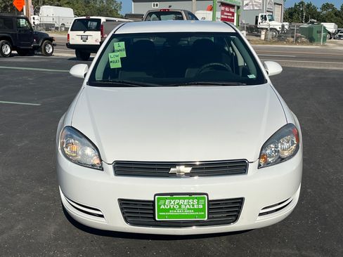 Used 2011 Chevrolet Impala LS image 2