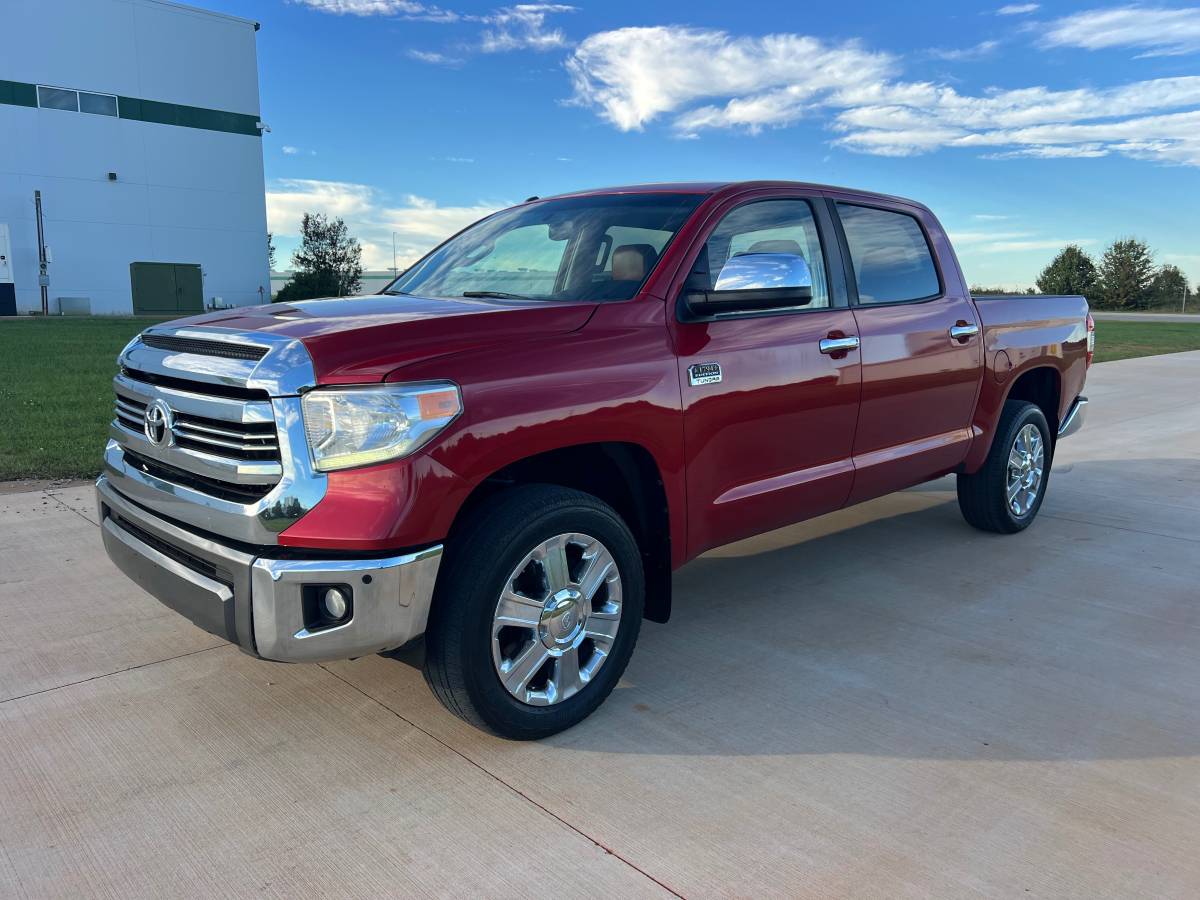 Used 2017 Toyota Tundra 1794 Edition AWD/4WD image 3