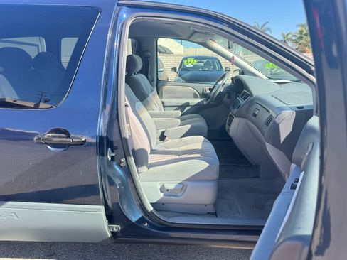 Used 2003 Toyota Sienna CE image 17