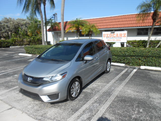 Used 2017 Honda Fit LX image 1