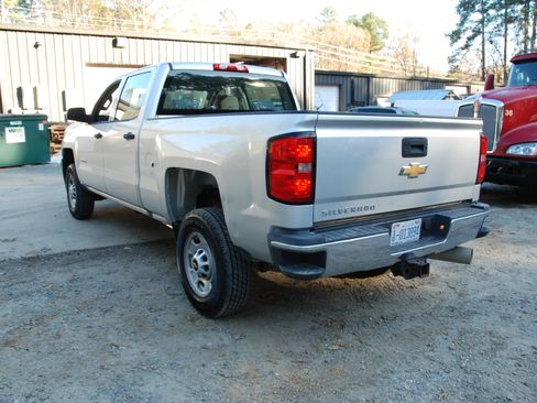Used 2017 Chevrolet Silverado 2500 image 9