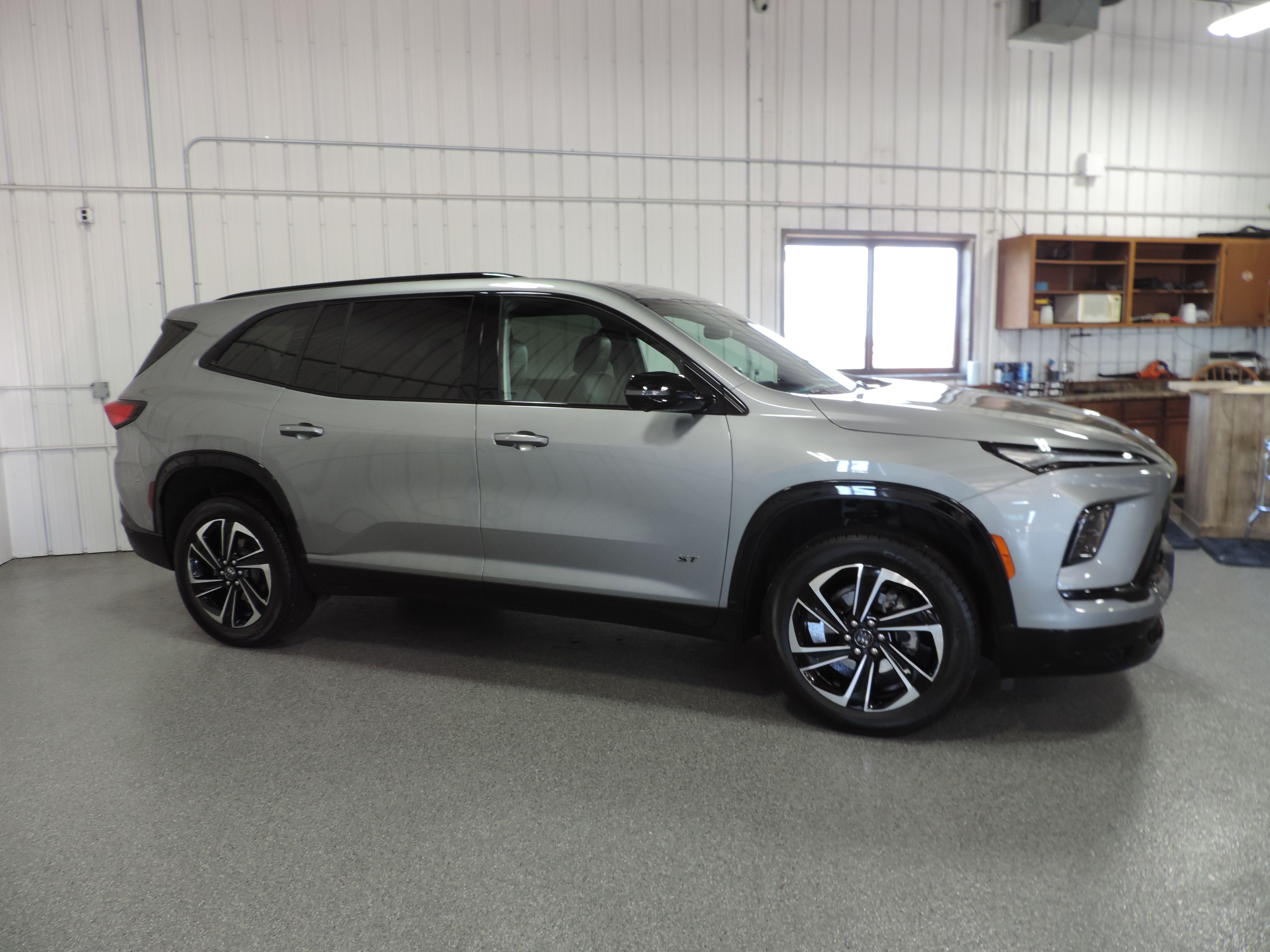 Used 2026 Buick Enclave AWD Sport Touring image 11