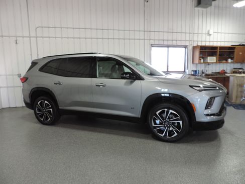 Used 2026 Buick Enclave AWD Sport Touring image 11