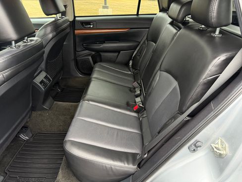 Used 2013 Subaru Outback 2.5i Limited image 22