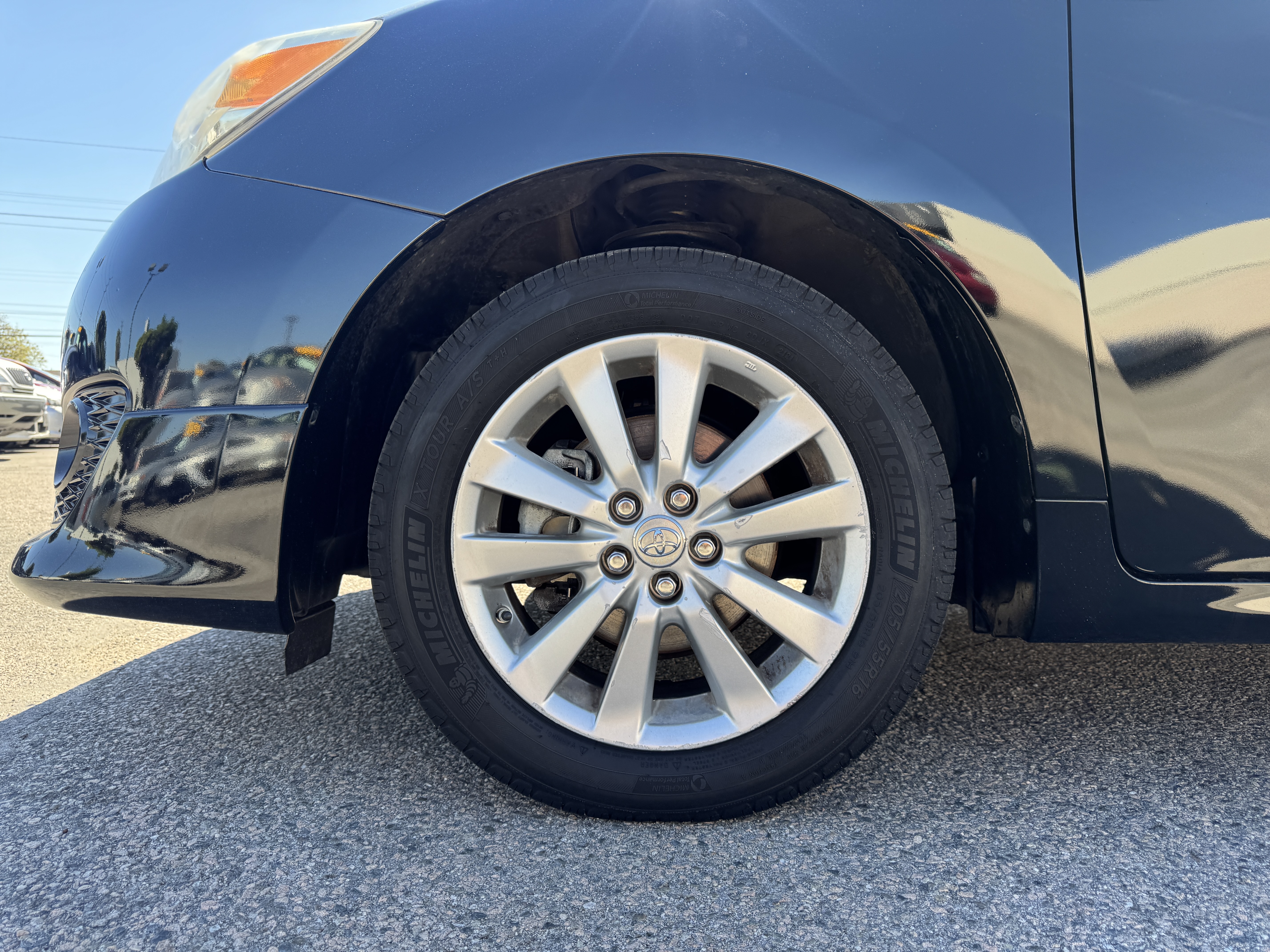 Used 2010 Toyota Matrix Sport Wagon 4D FWD image 14