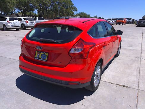 Used 2012 Ford Focus SEL Hatchback FWD image 4