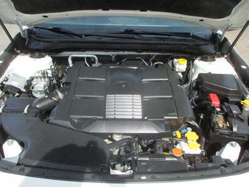 Used 2018 Subaru Outback 3.6R Touring image 22