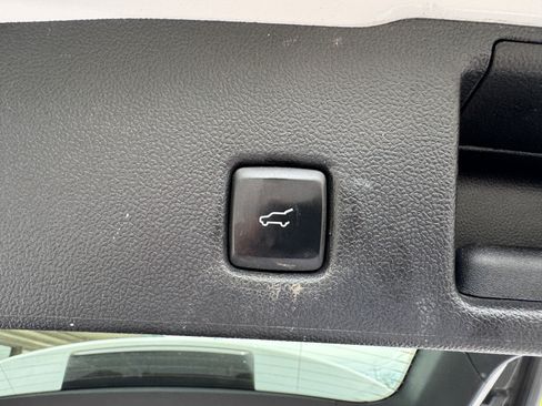 Used 2021 Ford Escape AWD SE image 13
