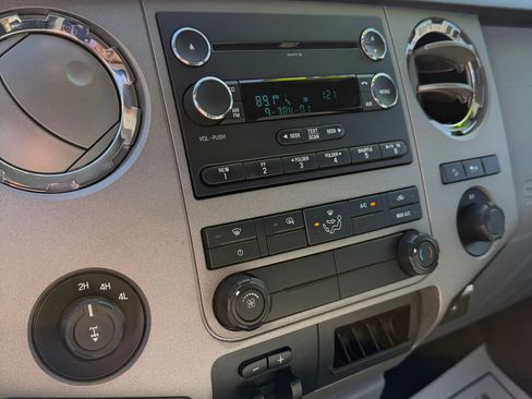 Used 2014 Ford F250 XLT image 15