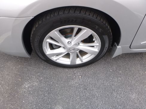 Used 2015 Nissan Altima 2.5 SV image 9