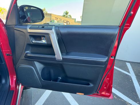 Used 2017 Toyota 4Runner Limited image 25