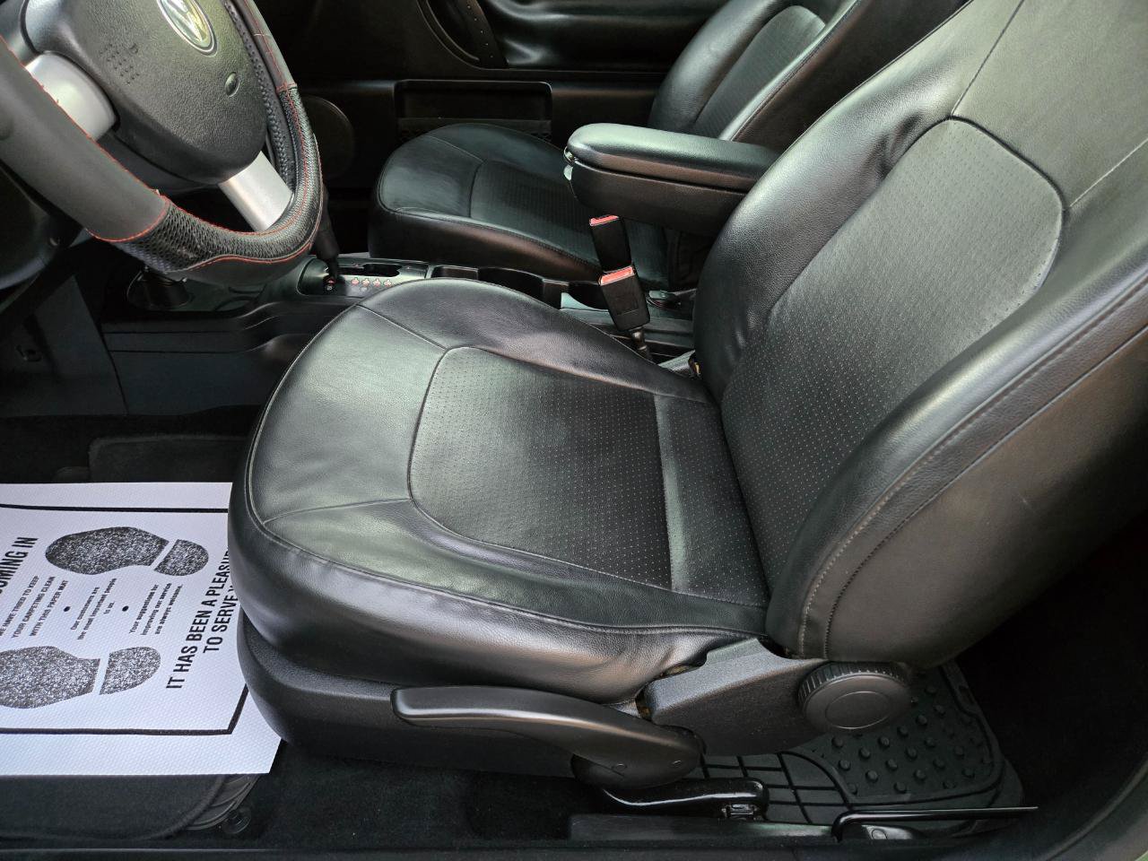 Used 2009 Volkswagen Beetle 2.5 Coupe FWD image 25