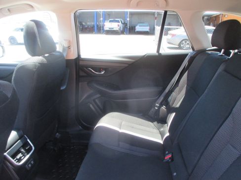 Used 2022 Subaru Outback Premium AWD/4WD image 12
