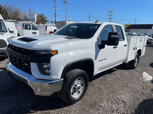 Used 2023 Chevrolet Silverado 2500 W/T image 1