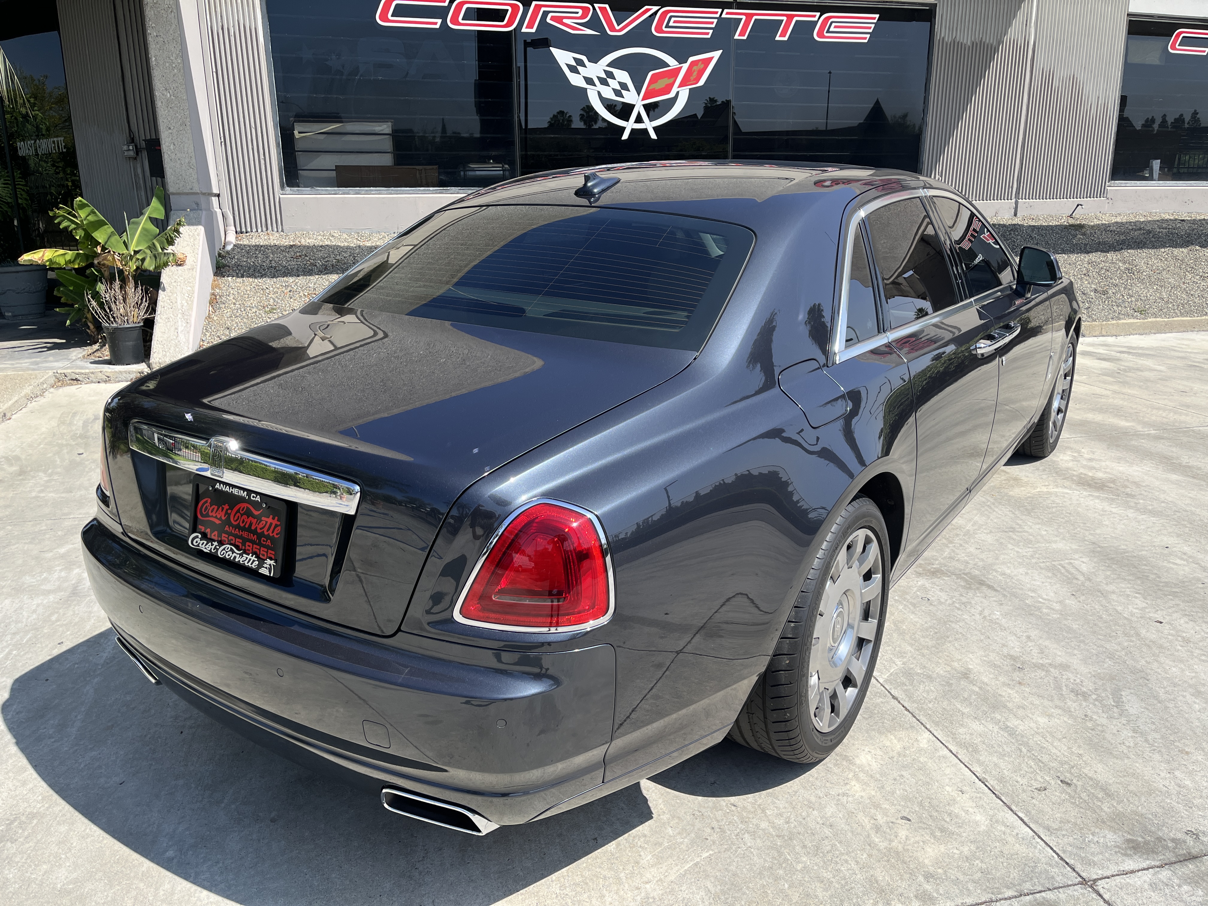 Used 2014 Rolls-Royce Ghost RWD image 9