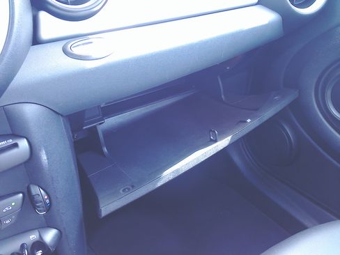 Used 2011 MINI Cooper image 17