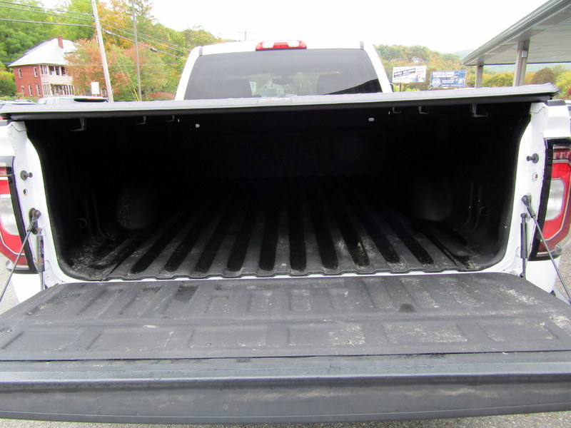 Used 2017 GMC Sierra 1500 4x4 Double Cab image 19