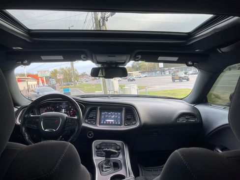 Used 2021 Dodge Challenger SXT image 11