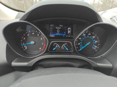 Used 2016 Ford Escape Titanium image 9