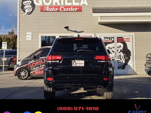 Used 2017 Jeep Grand Cherokee Altitude image 6