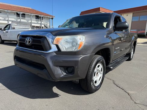 Used 2012 Toyota Tacoma image 4