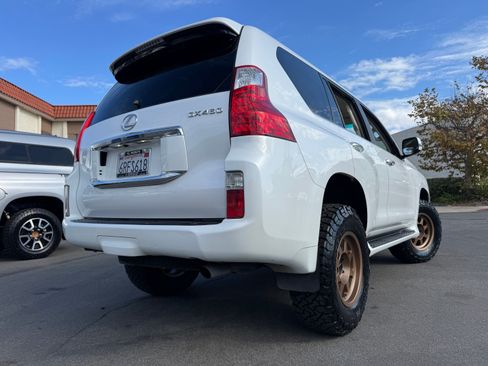 Used 2011 Lexus GX 460 image 11