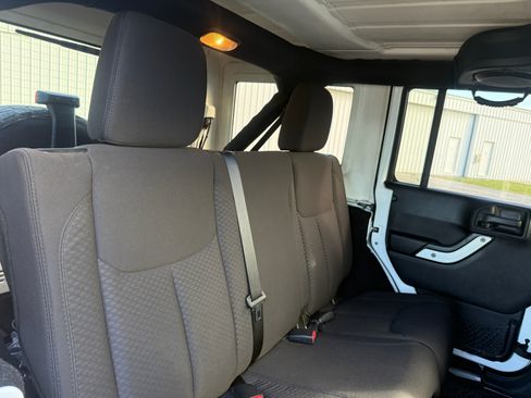 Used 2013 Jeep Wrangler Unlimited Sport image 68