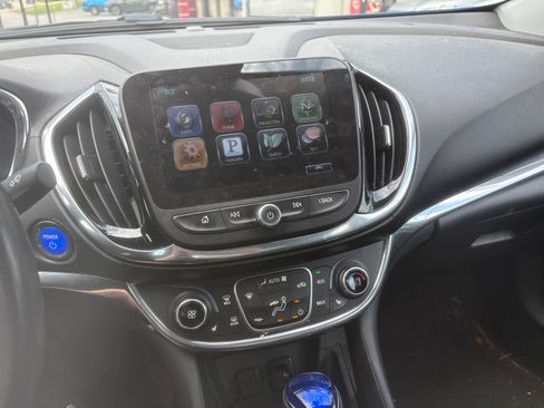 Used 2016 Chevrolet Volt Premier FWD image 15