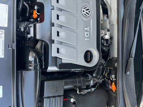 Used 2013 Volkswagen Passat TDI SE image 22